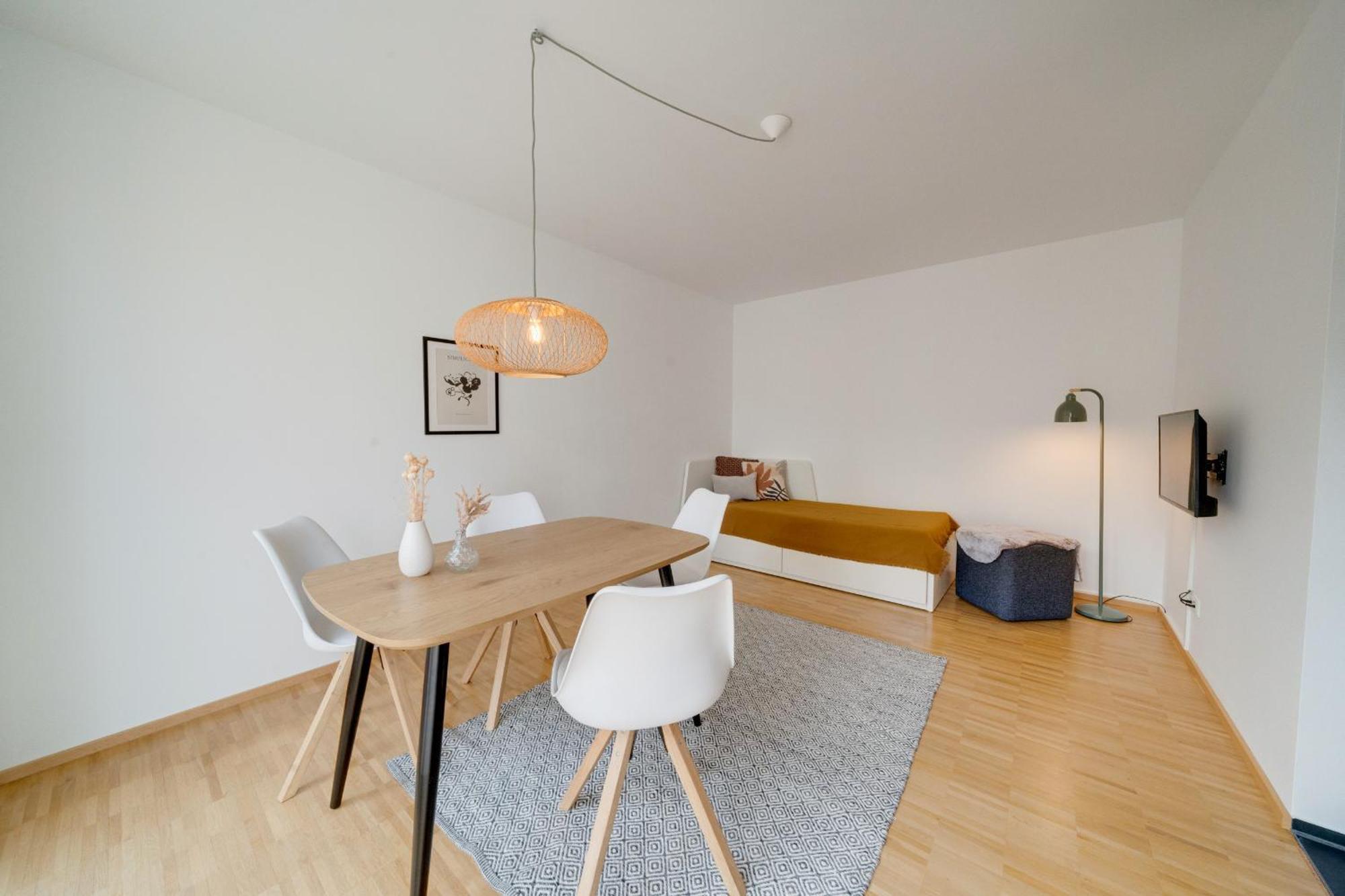 Altstadt Apartment 2 Zimmer Am Weibermarkt Ρόιτλινγκεν Εξωτερικό φωτογραφία